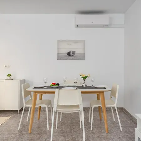 Flat With Pool By Costarentals - Ref 171 פואנגירולה