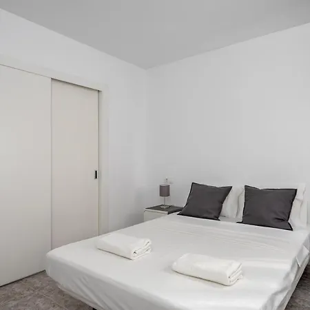 Flat With Pool By Costarentals - Ref 171 Apartman *